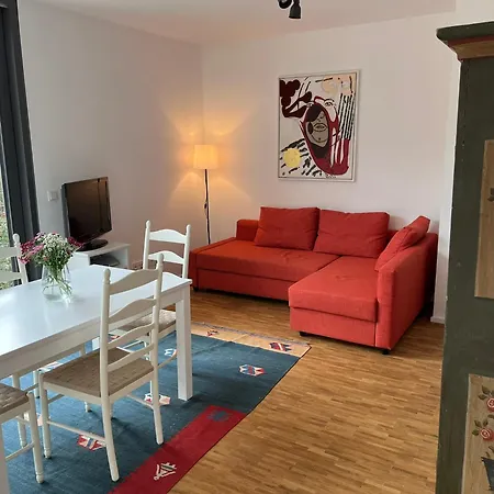 Ruhige Ferienwohnung In Oberhaching Bei Muenchen Exterior photo
